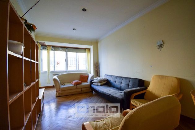 Foto 2 de Piso en venta en Centro - Recinto Amurallado de 4 habitaciones con balcón y calefacción