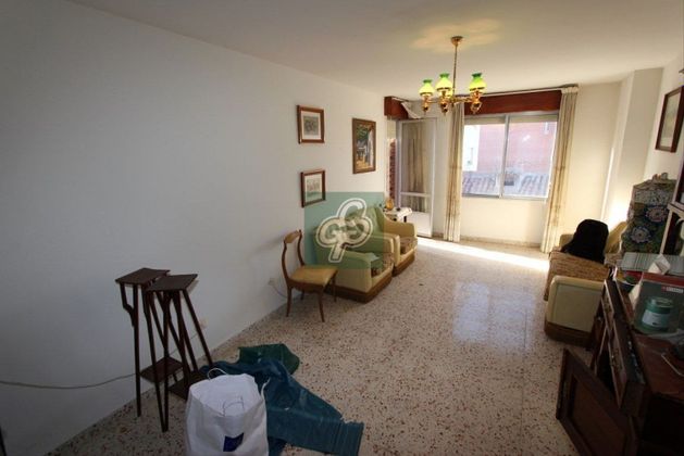 Foto 2 de Pis en venda a calle De Valladolid de 5 habitacions amb terrassa i calefacció
