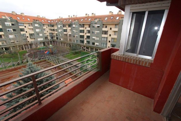 Foto 1 de Venta de piso en avenida Libertad de 3 habitaciones con terraza y garaje