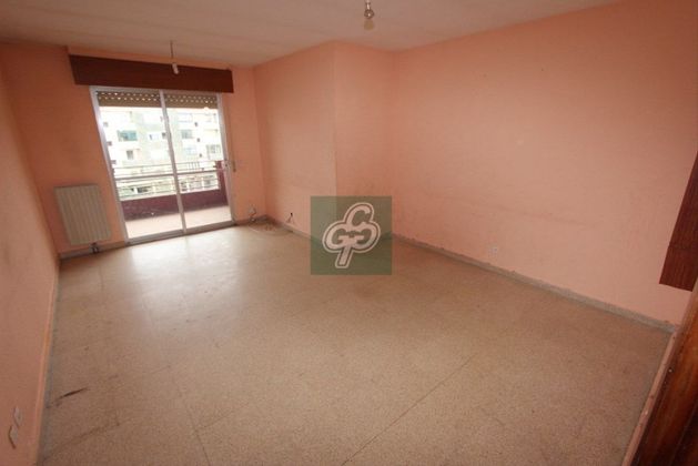 Foto 2 de Venta de piso en avenida Libertad de 3 habitaciones con terraza y garaje
