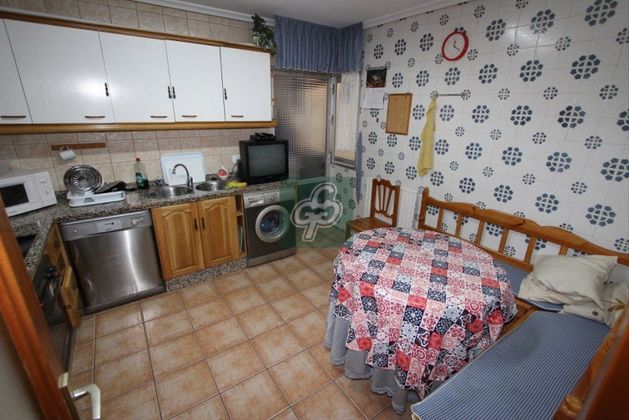 Foto 1 de Pis en venda a avenida Libertad de 3 habitacions amb terrassa i calefacció