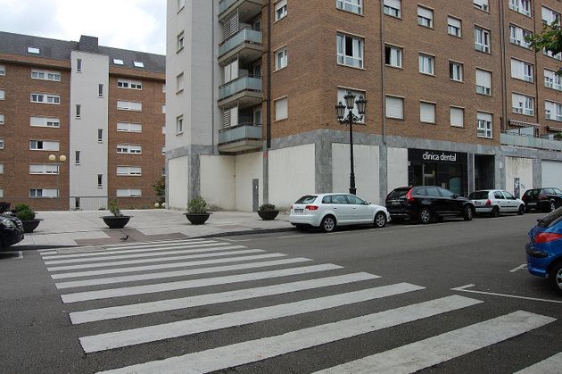 Foto 1 de Alquiler de local en calle Vetusta de 108 m²