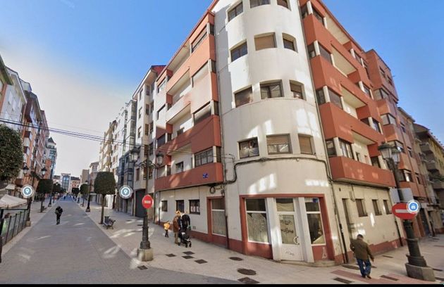 Foto 2 de Edifici en venda a calle Argañosa de 1026 m²