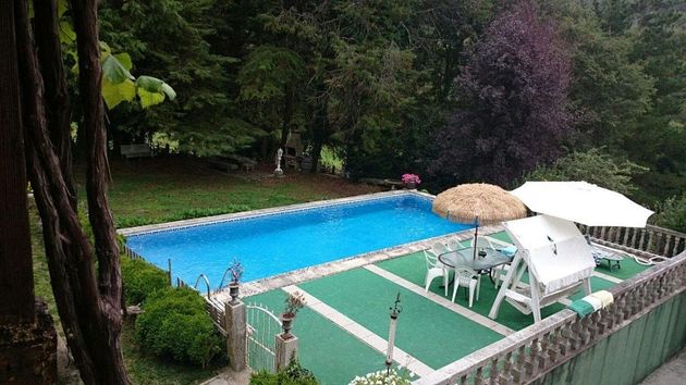 Foto 1 de Venta de casa en Cotobade de 5 habitaciones con terraza y piscina
