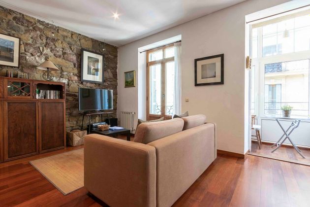Foto 1 de Alquiler de piso en calle Euskal Herria de 1 habitación con muebles y calefacción