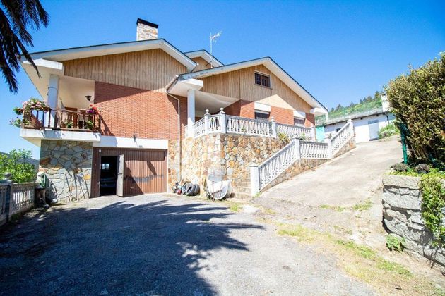 Foto 2 de Casa rural en venta en Ribadeo de 5 habitaciones con terraza y jardín