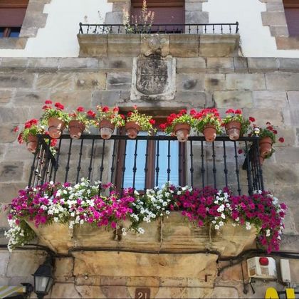 Foto 2 de Pis en venda a calle De Carlos III de 4 habitacions amb balcó i calefacció