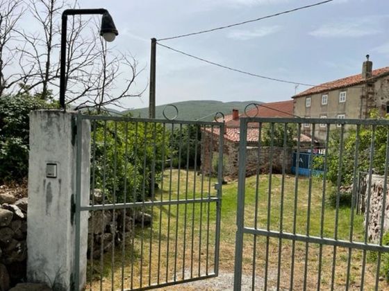 Foto 2 de Casa en venda a calle Poblado Barriopalacio de 4 habitacions amb jardí