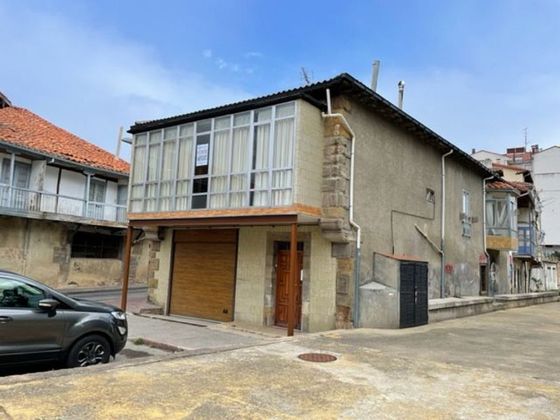 Foto 1 de Venta de casa en calle Ebro de 4 habitaciones con garaje y balcón