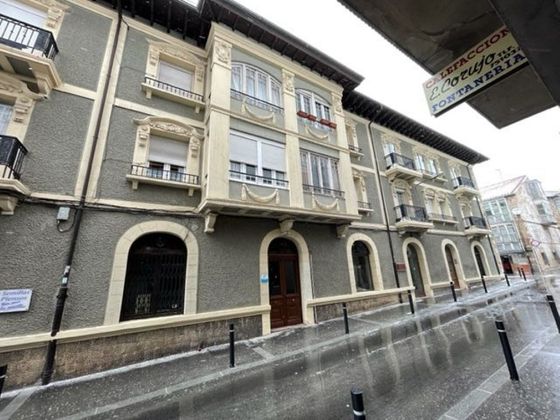 Foto 1 de Piso en venta en calle Ramon y Cajal de 4 habitaciones con balcón y calefacción