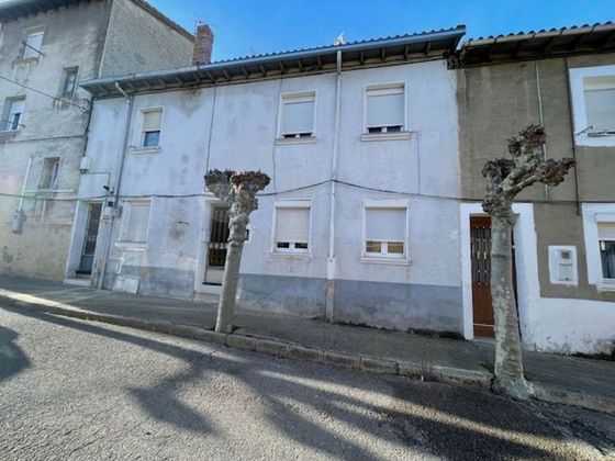 Foto 1 de Casa rural en venda a calle Del Rio de 4 habitacions amb calefacció