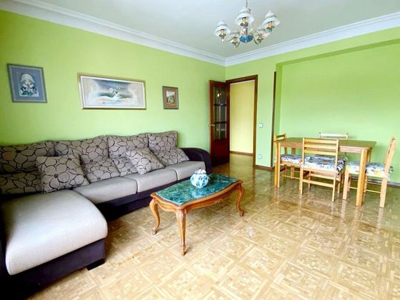 Foto 1 de Pis en venda a Ciudad Naranco de 3 habitacions amb terrassa i garatge