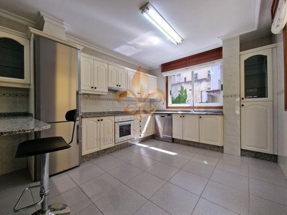 Foto 2 de Venta de dúplex en O Berbés - Peniche de 4 habitaciones con garaje y calefacción