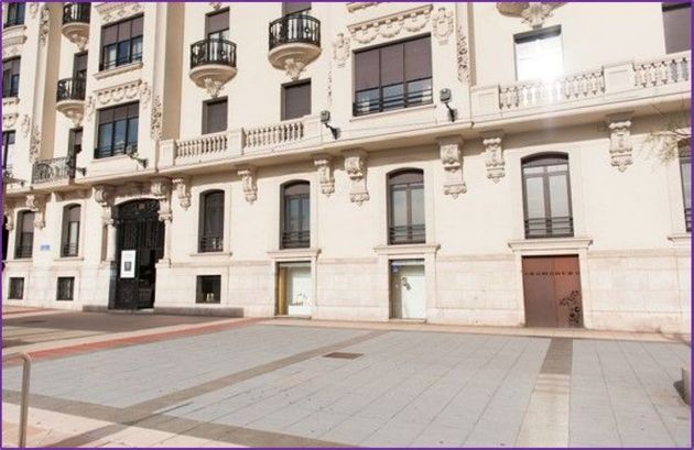 Foto 2 de Local en venda a calle Castelar Santander de 160 m²