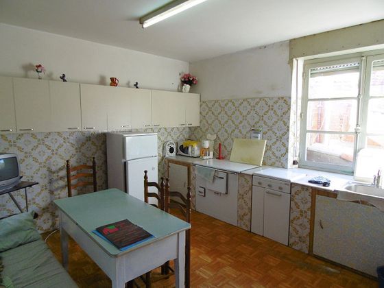 Foto 2 de Venta de casa en Bustillo del Páramo de 3 habitaciones con calefacción
