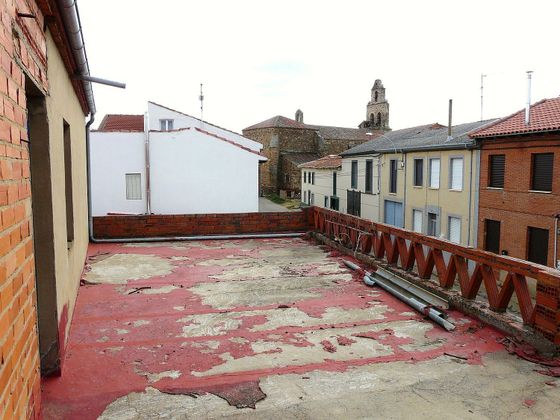 Foto 2 de Casa en venta en Soto de la Vega de 5 habitaciones con terraza y garaje