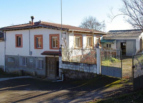 Foto 1 de Casa en venda a Ercina (La) de 6 habitacions amb garatge