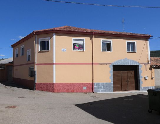 Foto 1 de Casa en venta en Rioseco de Tapia de 5 habitaciones con garaje y calefacción