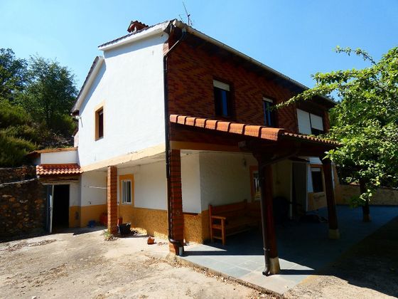 Foto 2 de Casa rural en venta en Vecilla (La) de 6 habitaciones con garaje y jardín