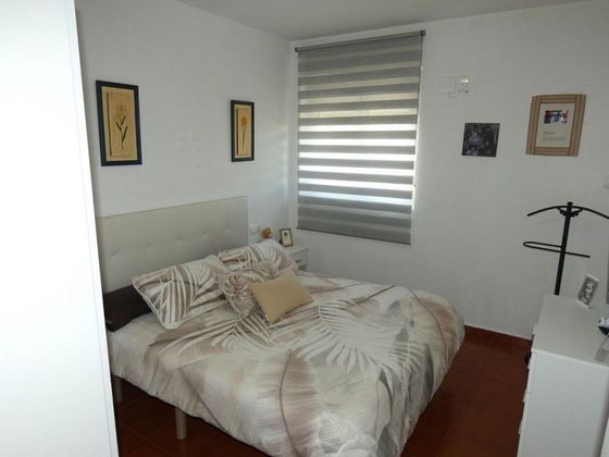 Foto 2 de Casa en venta en Valverde de la Virgen de 5 habitaciones con calefacción