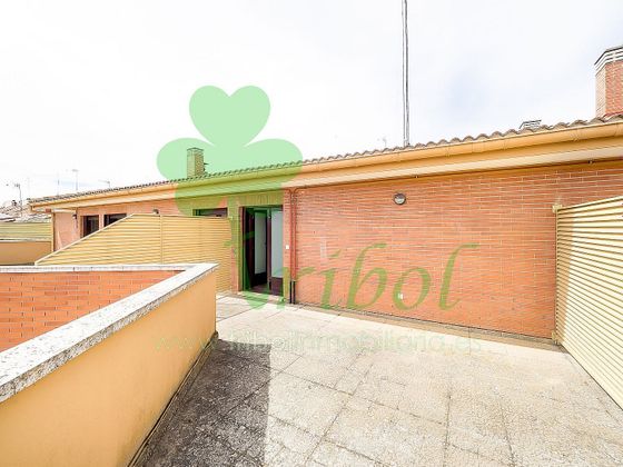 Foto 1 de Àtic en venda a Fuensaldaña de 1 habitació amb terrassa i calefacció