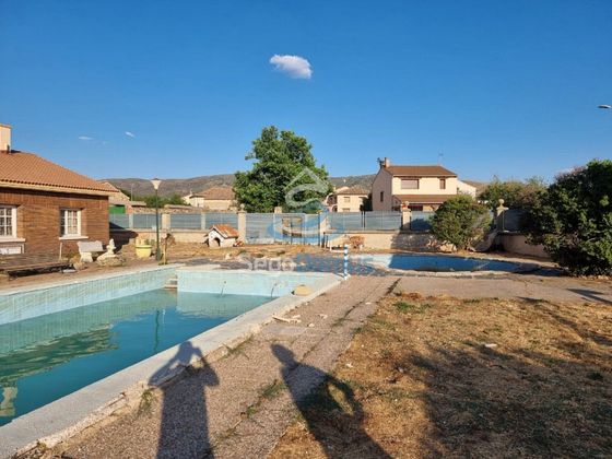 Foto 2 de Venta de casa rural en Trescasas de 3 habitaciones con terraza y piscina