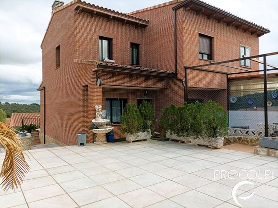 Foto 2 de Casa en venta en Casar (El) de 5 habitaciones con terraza y piscina