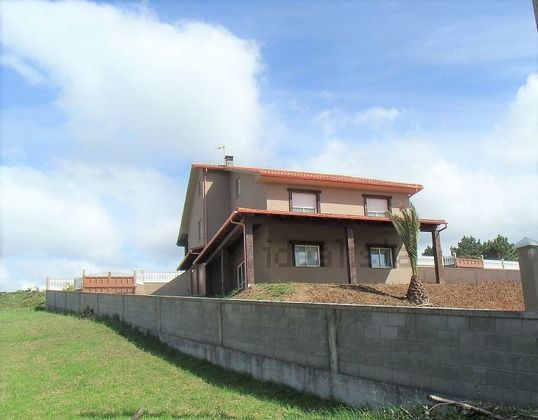 Foto 1 de Xalet en venda a Malpica de Bergantiños de 7 habitacions amb terrassa i garatge