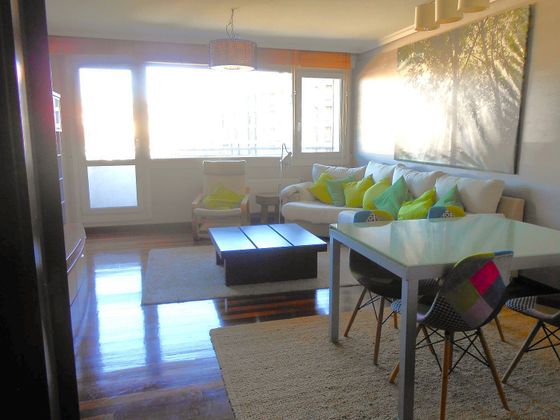 Foto 1 de Venta de piso en calle Antonio de Trueba Kalea de 3 habitaciones con terraza y garaje