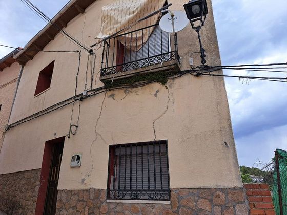 Foto 1 de Casa adossada en venda a Loranca de Tajuña de 5 habitacions i 160 m²