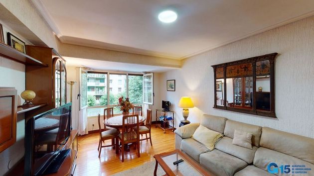 Foto 1 de Pis en venda a calle Isabel Iia Etorbidea de 4 habitacions amb terrassa i jardí