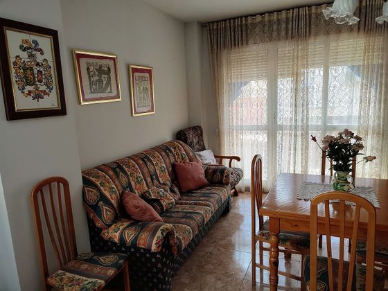 Foto 2 de Dúplex en venda a Santa María de 3 habitacions amb terrassa i calefacció
