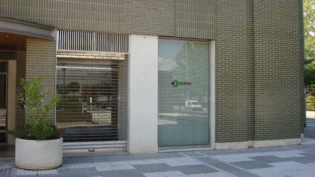 Foto 2 de Alquiler de local en calle Morena de 94 m²
