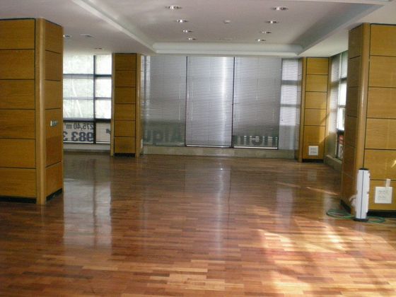 Foto 1 de Alquiler de oficina en paseo Zorrilla de 276 m²