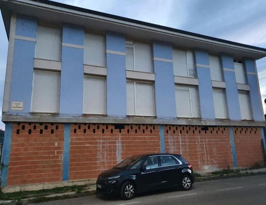 Foto 1 de Edifici en venda a avenida De Cantabria de 1436 m²