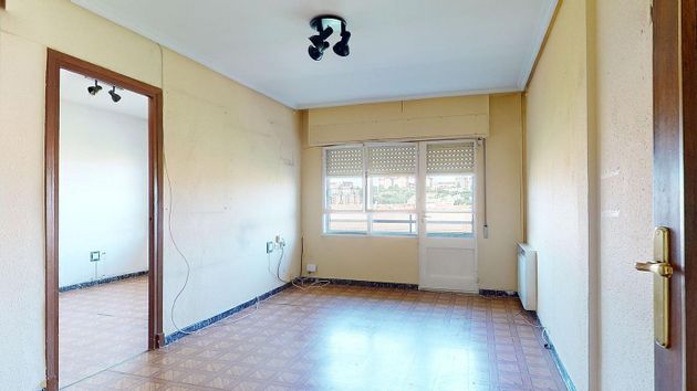 Foto 2 de Pis en venda a paseo De Zorrilla de 4 habitacions amb terrassa i calefacció