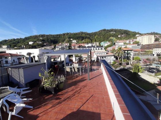 Foto 2 de Pis en venda a avenida Navarra de 3 habitacions amb terrassa i calefacció