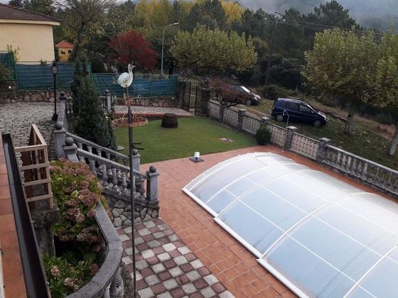 Foto 2 de Casa en venda a Mombeltrán de 5 habitacions amb piscina i garatge
