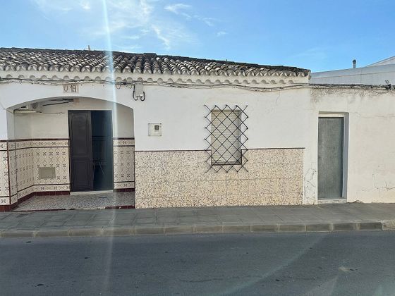 Foto 1 de Casa en venda a calle La Palma del Condado de 2 habitacions i 108 m²