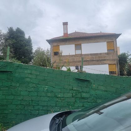 Foto 2 de Xalet en venda a Bouzas - Coia de 6 habitacions amb terrassa i garatge