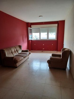 Foto 2 de Venta de piso en Alfoz de Quintanadueñas de 1 habitación y 80 m²