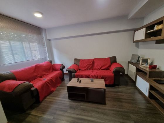 Foto 2 de Casa adossada en venda a Alfoz de Quintanadueñas de 4 habitacions amb garatge