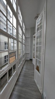 Foto 2 de Pis en lloguer a Ciudad Vieja de 3 habitacions amb ascensor