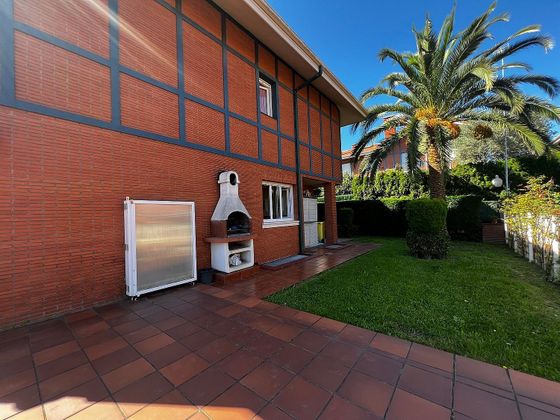 Foto 2 de Casa en venda a Santa María de Getxo de 5 habitacions amb terrassa i garatge