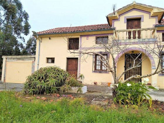 Foto 2 de Casa rural en venda a Miengo de 2 habitacions amb terrassa i garatge