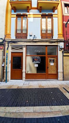 Foto 2 de Local en venda a calle Artekalea de 70 m²