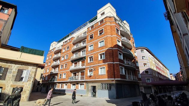 Foto 1 de Pis en venda a calle San Martin Ataria de 3 habitacions amb terrassa i balcó