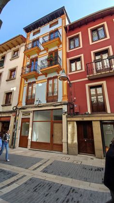 Foto 2 de Venta de piso en calle Artekalea de 1 habitación con balcón y calefacción
