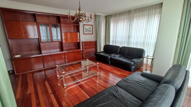Foto 1 de Pis en venda a calle Askatasun Etorbidea de 3 habitacions amb balcó i calefacció