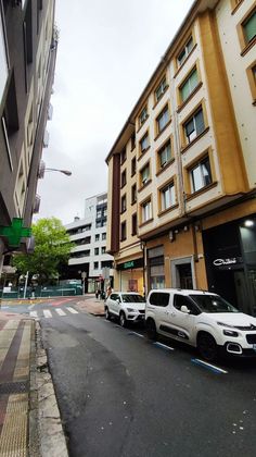 Foto 2 de Piso en venta en calle Juan Antonio Abasolo Kalea de 3 habitaciones con calefacción y ascensor